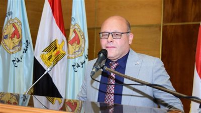 فحص طلبات الطعون بجامعة سوهاج ضد المرشحين بإنتخابات الاتحادات الطلابية