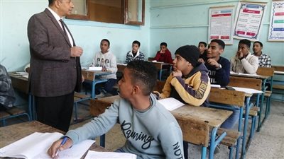 جدول امتحانات شهر نوفمبر لطلاب الصف الأول الإعدادي 