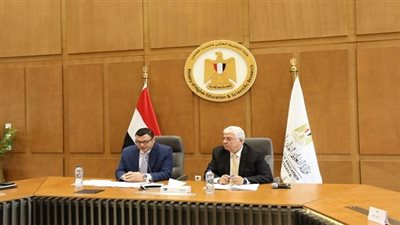 اجتماع بين وزيري التعليم العالي والإسكان لمتابعة تشغيل جامعتي العلمين والمنصورة الجديدة