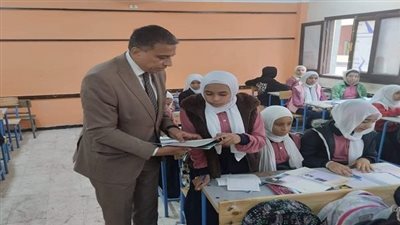 وكيل تعليم الجيزة يصدر توجيهات هامة للمديرين والمعلمين أثناء تفقده مدارس الوراق وكرداسة