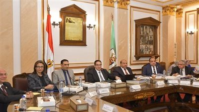 مجلس جامعة القاهرة يستعرض إنجازات ومبادرات تطويرية وتوسعات بحثية وتعليمية
