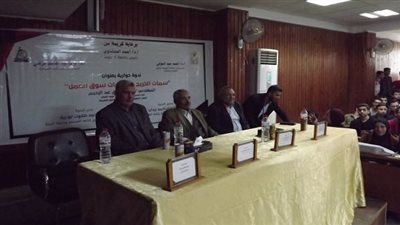 جامعة أسيوط تنظم جلسة حوارية لتعزيز مهارات الطلاب وربطهم بسوق العمل بكلية الهندسة