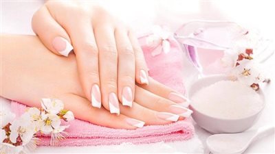 حيل طبيعية للعناية بشكل الأظافر خلال فصل الشتاء