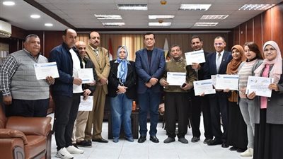 مدير تعليم سوهاج يكرم المدارس المنتسبة لليونيسكو لتميزها وإبداعها