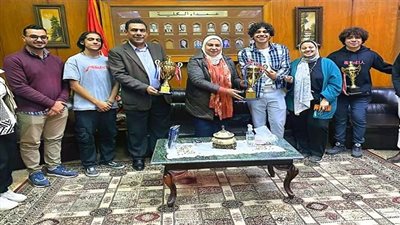 طلاب جامعة عين شمس يتألقون في مسابقة الشعر الصيني ويحصدون المراكز الأولى