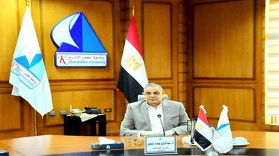 مجلس عمداء جامعة كفر الشيخ يناقش الاستعداد لامتحانات الفصل الدراسي الأول
