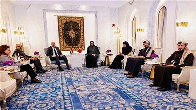 وزير التربية والتعليم يلتقي بنظيرته القطرية لتطوير برامج تدريب المعلمين والمناهج في التعليم قبل الجامعي