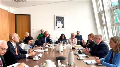 وزير التعليم يبحث مع الأمين العام لمؤتمر وزراء الثقافة بالمانيا سبل التعاون