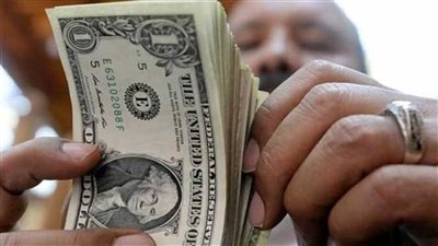 أسعار الدولار اليوم الأربعاء مقابل الجنيه.. استقرار نسبي