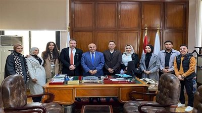 جامعة عين شمس تتأهل للأدوار الإقصائية في منافسة التحكيم التجاري الدولي عبر كلية الحقوق