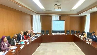 وزير التربية والتعليم يبحث التعاون التعليمي مع اليابان ويستعرض التجربة اليابانية