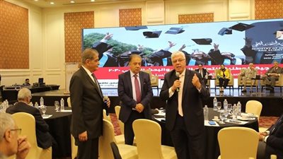 وزير التعليم العالي يستعرض سبل تعزيز الابتكار وريادة الأعمال في مصر