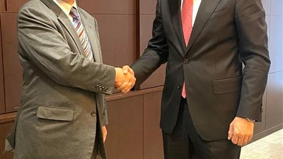 وزير التعليم يعقد اجتماعًا مع رئيس الوكالة اليابانية للتعاون الدولي