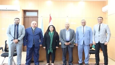 جامعة الأقصر تنظم ندوة توعوية لتعزيز التثقيف المالي لدى طلاب كلية الطب