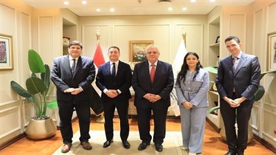 وزير التعليم العالي والسفير الفرنسي يناقشان استعدادات المؤتمر المصري الفرنسي للتعليم العالي