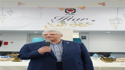 رئيس الجامعة المصرية اليابانية يشارك في حفل إفطار رمضاني مع أسرة الجامعة