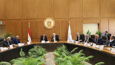 انعقاد مجلس أمناء جامعة الزقازيق الأهلية برئاسة وزير التعليم العالي