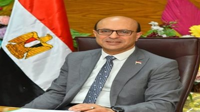 جامعة أسيوط تدعو للمشاركة في ساعة الأرض.. خطوة نحو بيئة مستدامة