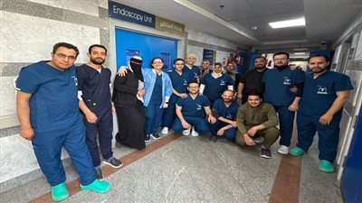 جامعة حلوان تحقق إنجازًا طبيًا عالميًا وإشادة دولية لبث حي لجراحة نادرة بالمنظار 