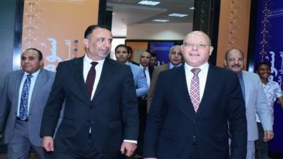 برنامج اختراق سوق العمل في جامعة سوهاج: فرص تدريبية ومهنية لطلابها