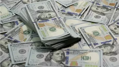 أسعار الدولار اليوم مقابل الجنيه المصري في البنوك.. تراجع جديد