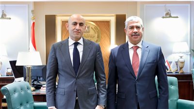 وزير التعليم يبحث مع السفير اليمنى الاستفادة من الخبرات المصرية بمجال التعليم قبل الجامعى