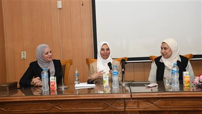 ألسن عين شمس تستقبل السفير البرتغالي في احتفالية باليوم العالمي للغة البرتغالية