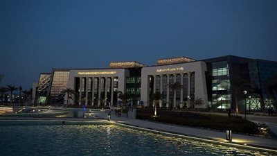 طلاب جامعة مصر للمعلوماتية يبتكرون تطبيقات ذكية لخدمة البيئة والرياضيين والمقبلين على الزواج