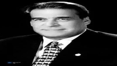 وزير التعليم العالي يودّع رئيس جامعة المنيا الأسبق بكلمات مؤثرة