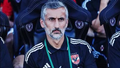 مدرب الأهلي يُجبر على خلع شارة التضامن مع فلسطين بقرار من فيفا