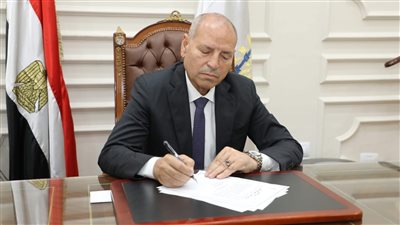 عاجل| محافظ القاهرة يعتمد تنسيق القبول بالصف الأول الثانوي ⁩