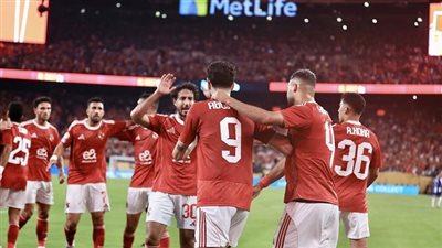 الأهلي يحسم موقفه بشأن رحيل 7 من نجوم الفريق.. وسام وإمام أبرزهما