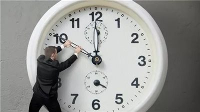 موعد انتهاء التوقيت الصيفي في مصر 2025.. متى نعود للساعة الطبيعية؟