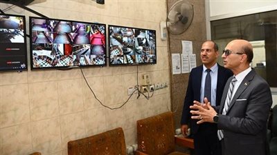 رئيس جامعة أسيوط يتابع جاهزية معامل التنسيق لكلية الآداب والمدينة الجامعية لاستقبال الطلاب