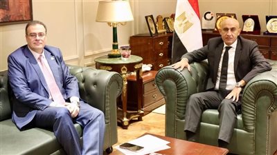 وزير التعليم يشيد بمقترح رئيس التنظيم والإدارة بإعداد قوائم انتظار للناجحين بالمسابقات