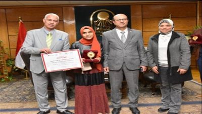 جامعة أسيوط تكتب قصة كفاح جديدة ببطولة التوأم هدير وهايدي