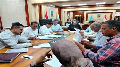 رئيس جامعة الأقصر تطالب بإنجاز مشروعات المستشفى والهندسة وفق الجداول الزمنية