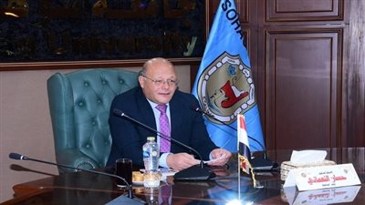 فريق طبي بـ مستشفى جامعة سوهاج ينقذ طفلة من فقدان ذراعها