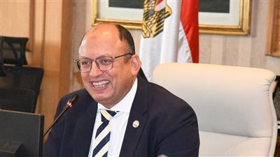 رئيس جامعة حلوان يشدد على ضرورة تطوير البرامج الأكاديمية لجذب عدد أكبر من الطلاب الجدد