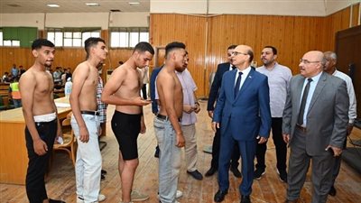 رئيس جامعة أسيوط يتابع اختبارات القدرات 2025 بكلية علوم الرياضة.. من قلب الحدث