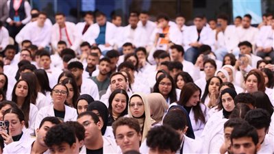 كلية الطب البشري بالأكاديمية تستوفي معايير المجلس الصحي البريطاني (GMC)