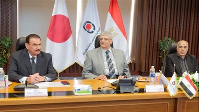 الجامعة المصرية اليابانية تبحث تعزيز الشراكة في الهيدروجين الأخضر مع أبو قير للأسمدة