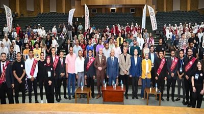 جامعة أسيوط تنظم معسكر إعداد القادة 2025 بمشاركة طلاب من أجل مصر