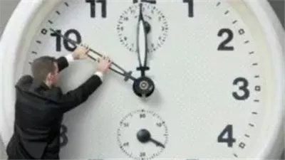 موعد انتهاء التوقيت الصيفي 2025 رسميًا.. رجع ساعتك