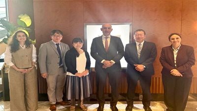 وزير التربية والتعليم يبحث مع خبراء يابانيين سبل تمكين ذوي الاحتياجات الخاصة