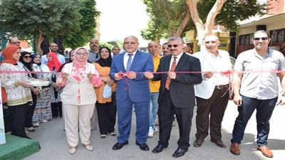 رئيس جامعة سوهاج يفتتح معرض أهلا مدرستي 2025 لدعم الأسر بأسعار مخفضة
