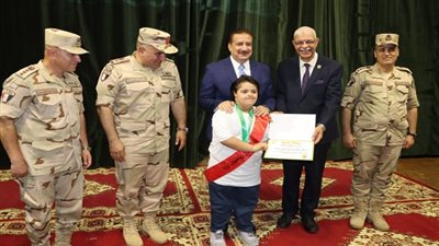 جامعة المنوفية تكرم ذوي الهمم بتوزيع شهادات الإعفاء من الخدمة العسكرية
