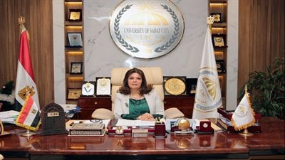جامعة السادات تكرم شادن معاوية على إنجازاتها الوطنية والعالمية خلال قيادتها المتميزة