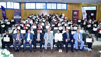 رئيس جامعة سوهاج يشهد ختام فعاليات مبادرة أنا أيضا مسئول