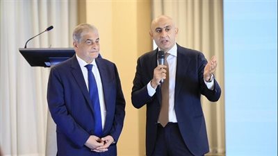 وزير التربية والتعليم يناقش نتائج تنمية مهارات اللغة العربية بالمدارس